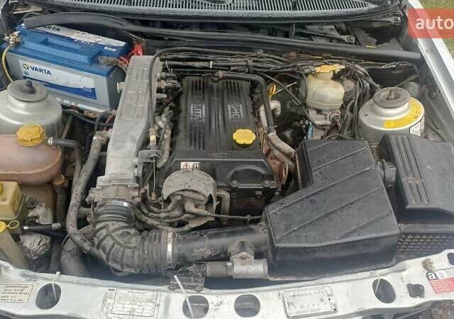 Серый Форд Сиерра, объемом двигателя 2 л и пробегом 120 тыс. км за 2700 $, фото 5 на Automoto.ua