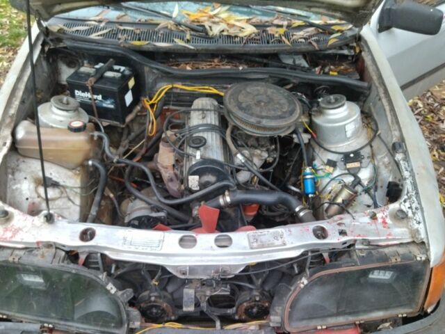 Серый Форд Сиерра, объемом двигателя 2 л и пробегом 84 тыс. км за 428 $, фото 3 на Automoto.ua