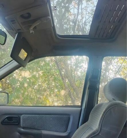 Серый Форд Сиерра, объемом двигателя 2 л и пробегом 300 тыс. км за 750 $, фото 4 на Automoto.ua