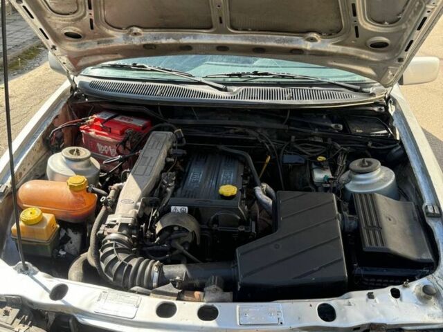 Серый Форд Сиерра, объемом двигателя 0 л и пробегом 75 тыс. км за 286 $, фото 4 на Automoto.ua