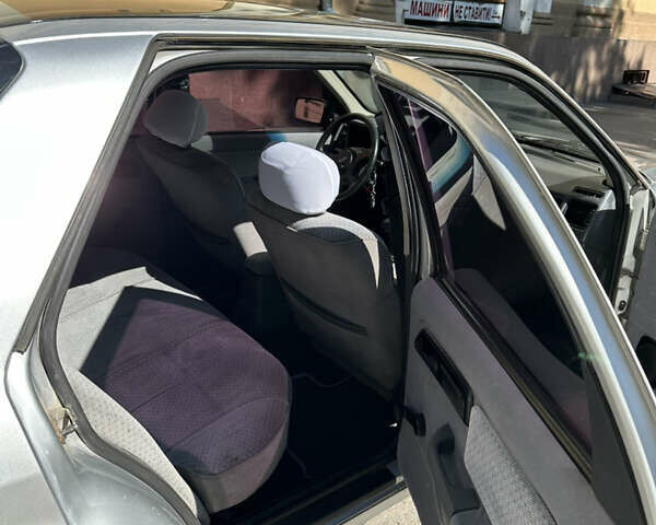 Сірий Форд Сієрра, об'ємом двигуна 2 л та пробігом 120 тис. км за 2500 $, фото 11 на Automoto.ua