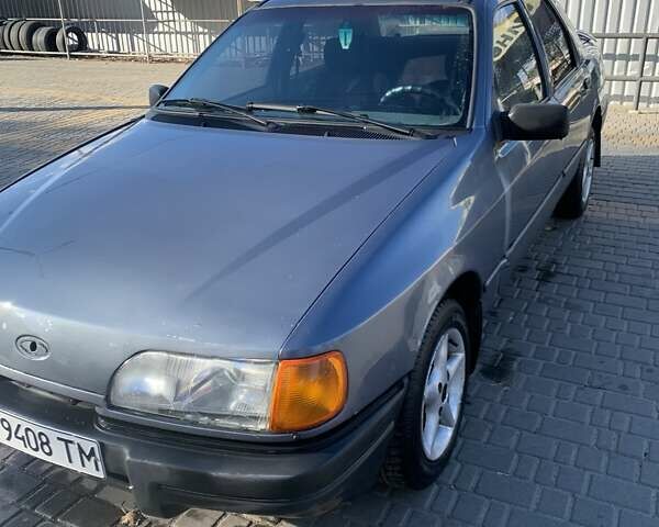 Сірий Форд Сієрра, об'ємом двигуна 1.8 л та пробігом 100 тис. км за 1100 $, фото 2 на Automoto.ua