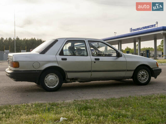 Серый Форд Сиерра, объемом двигателя 2 л и пробегом 500 тыс. км за 580 $, фото 1 на Automoto.ua