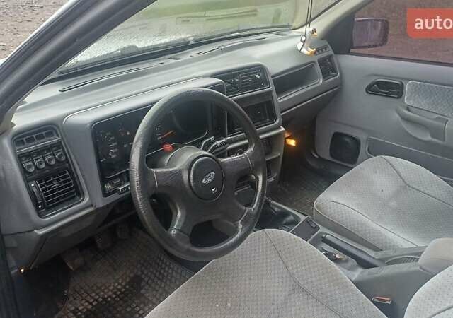 Серый Форд Сиерра, объемом двигателя 2 л и пробегом 120 тыс. км за 2700 $, фото 9 на Automoto.ua