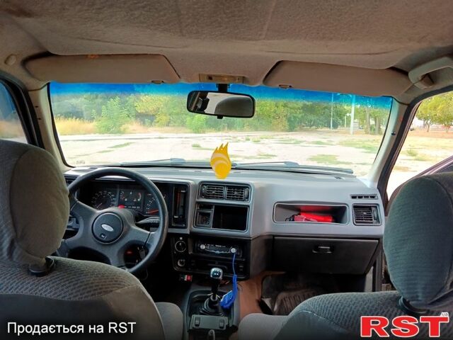 Серый Форд Сиерра, объемом двигателя 1.8 л и пробегом 200 тыс. км за 900 $, фото 4 на Automoto.ua