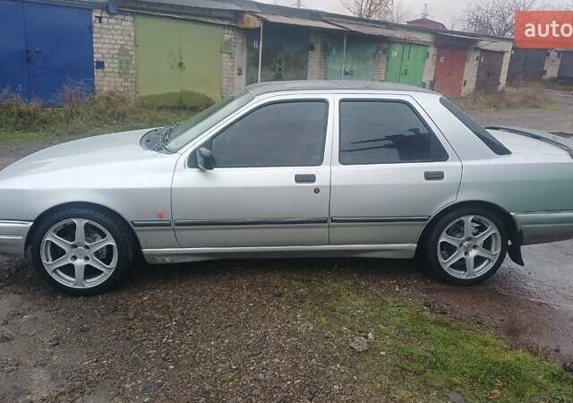 Серый Форд Сиерра, объемом двигателя 2 л и пробегом 120 тыс. км за 2700 $, фото 3 на Automoto.ua