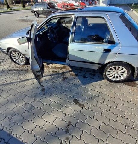 Форд Сієрра 1987 у Ужгороді на Automoto.ua Сірий Форд Сієрра, об'ємом двигуна 2 л та пробігом 350 тис. км за 672 $, фото 6 на Automoto.ua