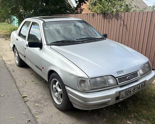 Серый Форд Сиерра, объемом двигателя 2 л и пробегом 376 тыс. км за 768 $, фото 5 на Automoto.ua