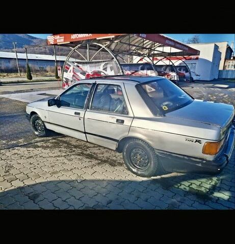 Форд Сієрра 1987 у Ужгороді на Automoto.ua Сірий Форд Сієрра, об'ємом двигуна 2 л та пробігом 350 тис. км за 672 $, фото 7 на Automoto.ua