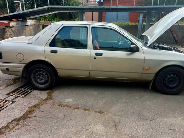 Сірий Форд Сієрра, об'ємом двигуна 2 л та пробігом 0 тис. км за 1450 $, фото 4 на Automoto.ua