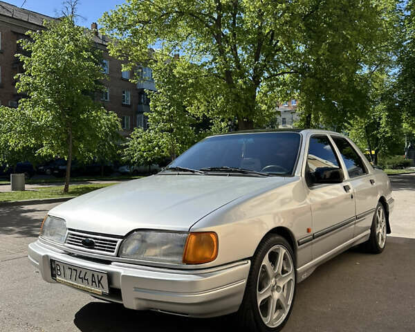 Сірий Форд Сієрра, об'ємом двигуна 2 л та пробігом 120 тис. км за 2500 $, фото 1 на Automoto.ua
