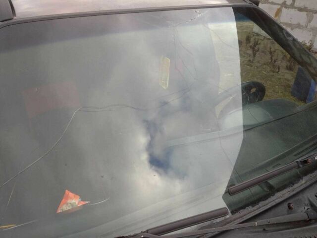 Серый Форд Сиерра, объемом двигателя 2.3 л и пробегом 250 тыс. км за 750 $, фото 7 на Automoto.ua