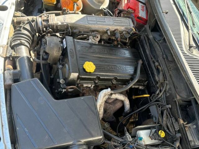 Серый Форд Сиерра, объемом двигателя 0 л и пробегом 75 тыс. км за 286 $, фото 5 на Automoto.ua