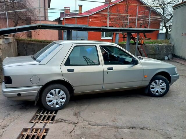 Сірий Форд Сієрра, об'ємом двигуна 2 л та пробігом 0 тис. км за 1450 $, фото 11 на Automoto.ua