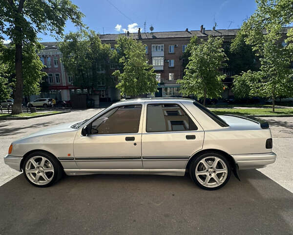 Сірий Форд Сієрра, об'ємом двигуна 2 л та пробігом 120 тис. км за 2500 $, фото 6 на Automoto.ua