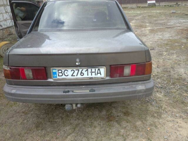 Серый Форд Сиерра, объемом двигателя 2.3 л и пробегом 250 тыс. км за 750 $, фото 3 на Automoto.ua
