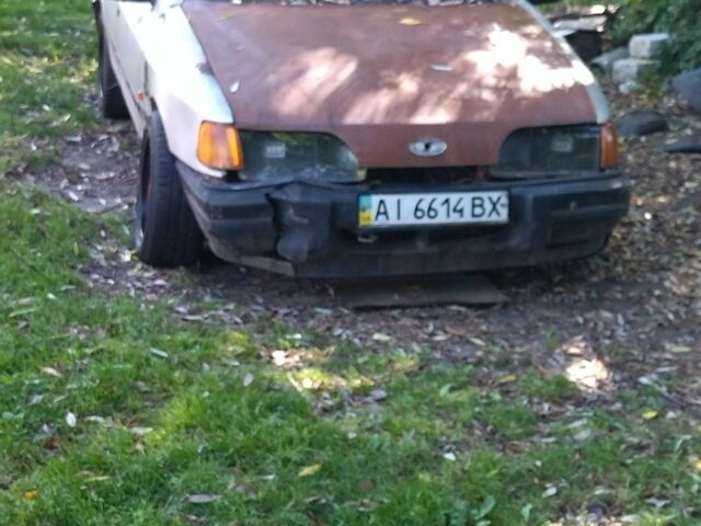 Серый Форд Сиерра, объемом двигателя 2 л и пробегом 84 тыс. км за 428 $, фото 5 на Automoto.ua