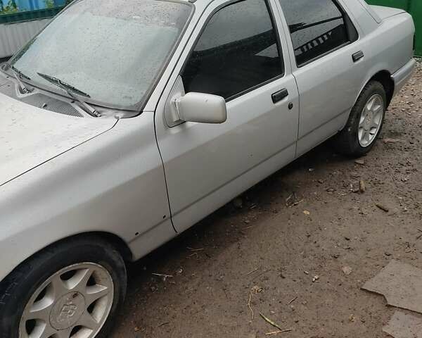 Серый Форд Сиерра, объемом двигателя 1.77 л и пробегом 170 тыс. км за 1500 $, фото 1 на Automoto.ua