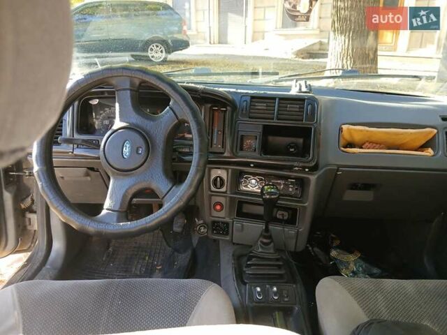 Серый Форд Сиерра, объемом двигателя 2 л и пробегом 222 тыс. км за 1100 $, фото 6 на Automoto.ua