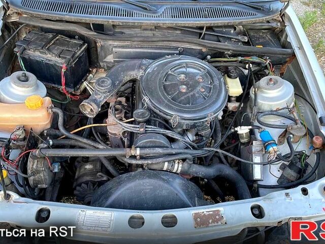 Серый Форд Сиерра, объемом двигателя 1.6 л и пробегом 300 тыс. км за 1200 $, фото 7 на Automoto.ua