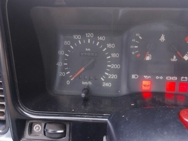 Серый Форд Сиерра, объемом двигателя 2 л и пробегом 500 тыс. км за 1000 $, фото 13 на Automoto.ua