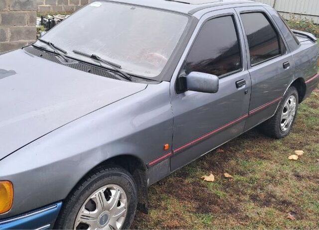 Сірий Форд Сієрра, об'ємом двигуна 2 л та пробігом 300 тис. км за 800 $, фото 5 на Automoto.ua