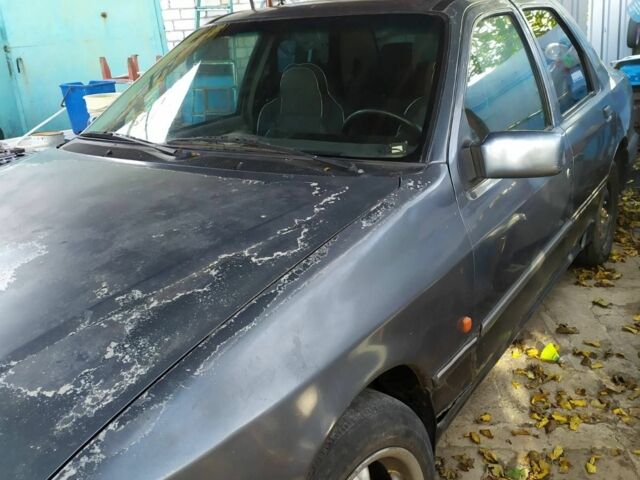 Серый Форд Сиерра, объемом двигателя 2.3 л и пробегом 200 тыс. км за 834 $, фото 3 на Automoto.ua