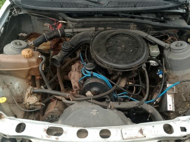 Сірий Форд Сієрра, об'ємом двигуна 2 л та пробігом 576 тис. км за 360 $, фото 3 на Automoto.ua