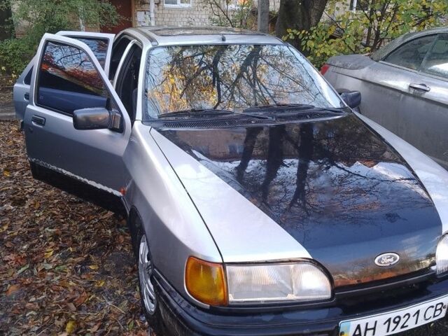 Серый Форд Сиерра, объемом двигателя 2 л и пробегом 500 тыс. км за 1000 $, фото 6 на Automoto.ua