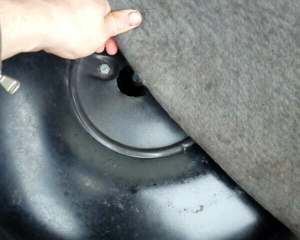 Сірий Форд Сієрра, об'ємом двигуна 1.8 л та пробігом 33 тис. км за 1100 $, фото 10 на Automoto.ua