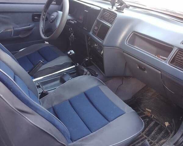 Серый Форд Сиерра, объемом двигателя 2 л и пробегом 500 тыс. км за 1000 $, фото 3 на Automoto.ua