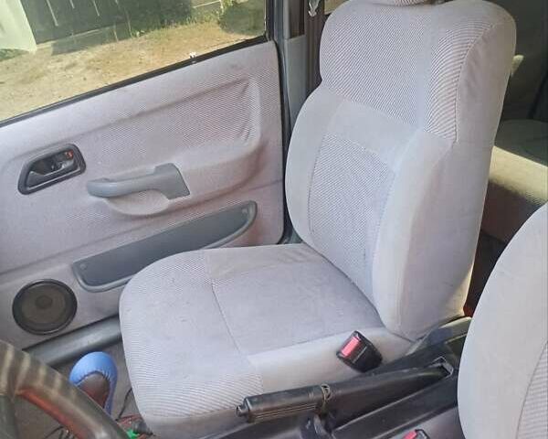 Сірий Форд Сієрра, об'ємом двигуна 2.3 л та пробігом 250 тис. км за 1600 $, фото 3 на Automoto.ua