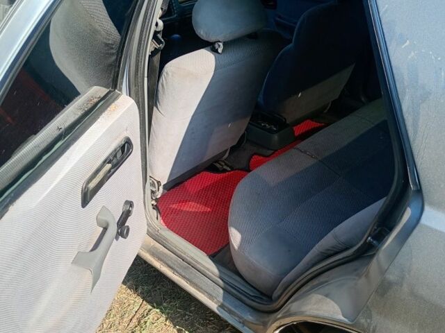 Серый Форд Сиерра, объемом двигателя 2.3 л и пробегом 250 тыс. км за 1199 $, фото 7 на Automoto.ua