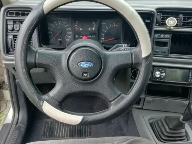 Форд Сиерра 1990 в Чернигове на Automoto.ua Серый Форд Сиерра, объемом двигателя 2 л и пробегом 240 тыс. км за 1200 $, фото 6 на Automoto.ua
