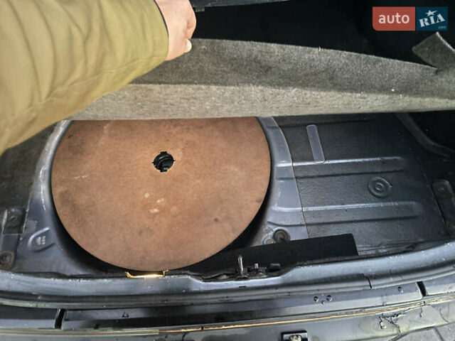 Серый Форд Сиерра, объемом двигателя 2 л и пробегом 169 тыс. км за 1750 $, фото 26 на Automoto.ua