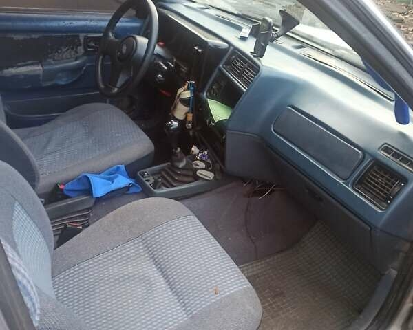 Сірий Форд Сієрра, об'ємом двигуна 2 л та пробігом 120 тис. км за 758 $, фото 2 на Automoto.ua