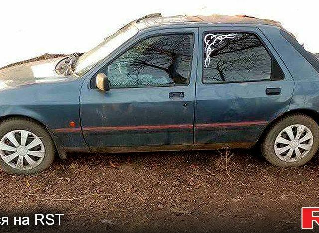 Серый Форд Сиерра, объемом двигателя 16 л и пробегом 0 тыс. км за 550 $, фото 2 на Automoto.ua
