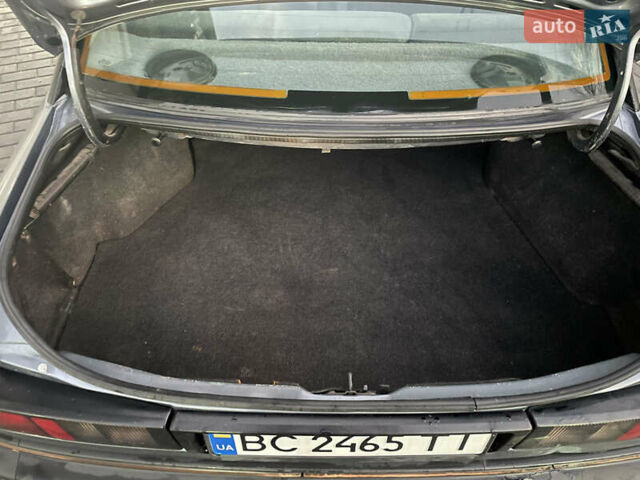 Серый Форд Сиерра, объемом двигателя 2 л и пробегом 169 тыс. км за 1750 $, фото 25 на Automoto.ua