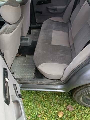 Серый Форд Сиерра, объемом двигателя 2 л и пробегом 59 тыс. км за 850 $, фото 5 на Automoto.ua