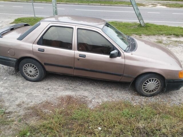 Сірий Форд Сієрра, об'ємом двигуна 2 л та пробігом 500 тис. км за 800 $, фото 1 на Automoto.ua