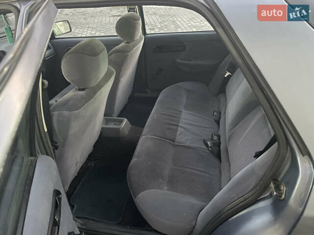 Серый Форд Сиерра, объемом двигателя 2 л и пробегом 169 тыс. км за 1750 $, фото 10 на Automoto.ua
