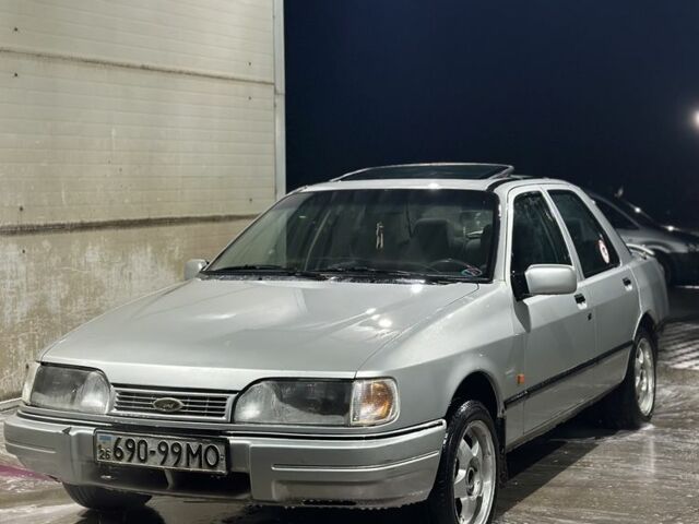 Серый Форд Сиерра, объемом двигателя 2 л и пробегом 999 тыс. км за 400 $, фото 4 на Automoto.ua