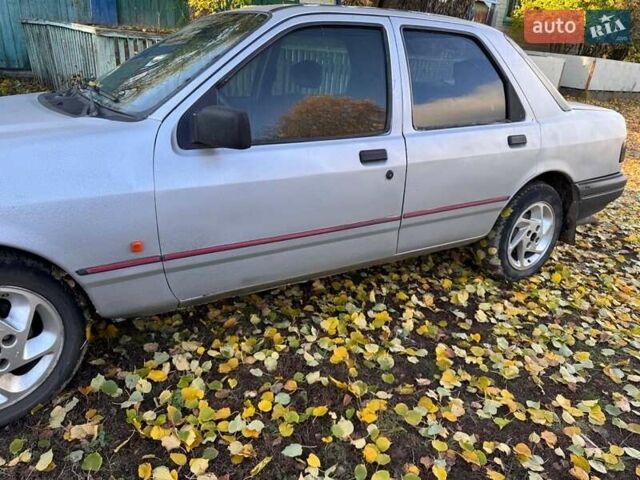 Серый Форд Сиерра, объемом двигателя 1.8 л и пробегом 97 тыс. км за 1100 $, фото 1 на Automoto.ua