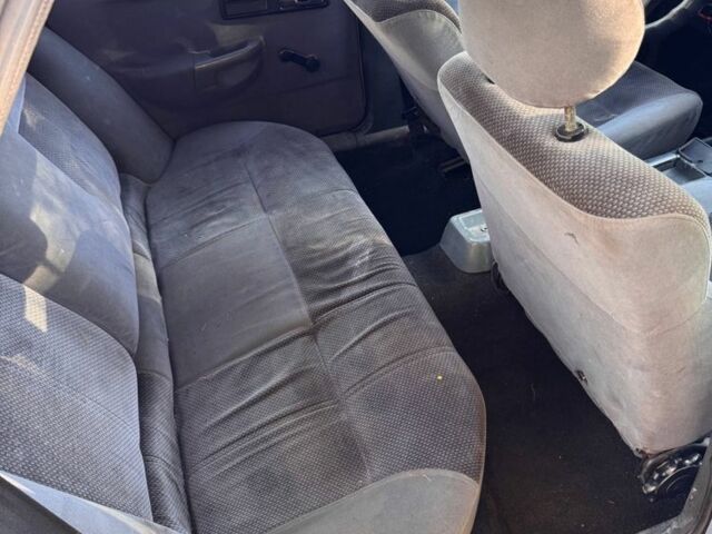 Серый Форд Сиерра, объемом двигателя 1.8 л и пробегом 97 тыс. км за 1100 $, фото 6 на Automoto.ua