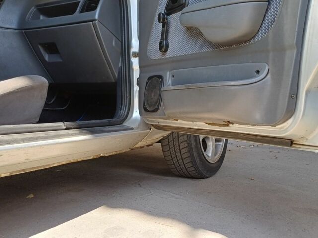 Сірий Форд Сієрра, об'ємом двигуна 2 л та пробігом 480 тис. км за 1500 $, фото 4 на Automoto.ua