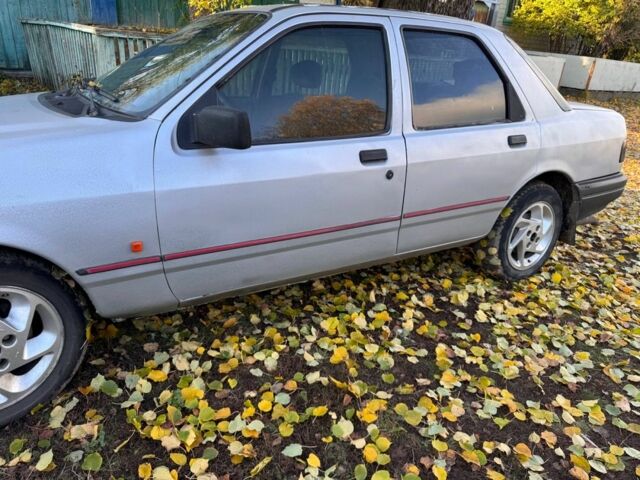 Серый Форд Сиерра, объемом двигателя 1.8 л и пробегом 97 тыс. км за 1100 $, фото 2 на Automoto.ua