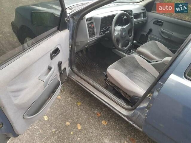 Серый Форд Сиерра, объемом двигателя 2 л и пробегом 253 тыс. км за 1300 $, фото 8 на Automoto.ua