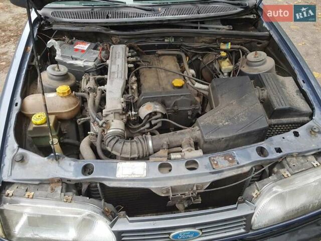 Серый Форд Сиерра, объемом двигателя 2 л и пробегом 253 тыс. км за 1300 $, фото 14 на Automoto.ua