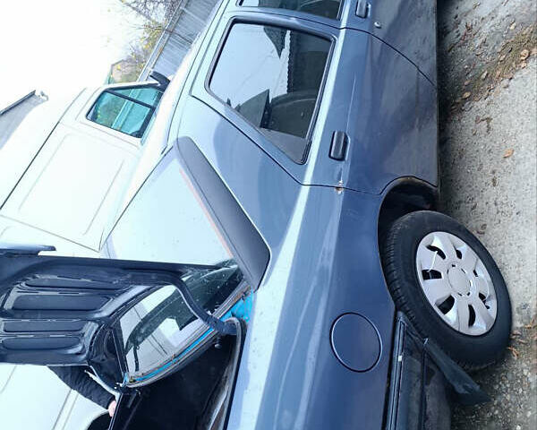 Серый Форд Сиерра, объемом двигателя 1.99 л и пробегом 15 тыс. км за 1600 $, фото 6 на Automoto.ua