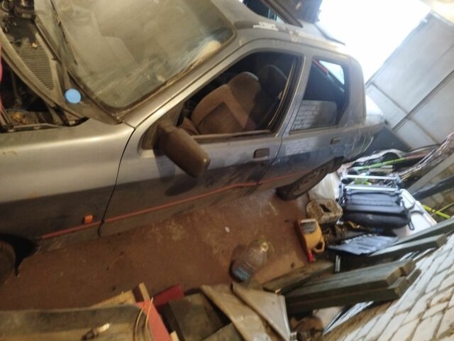 Серый Форд Сиерра, объемом двигателя 0 л и пробегом 1000 тыс. км за 400 $, фото 3 на Automoto.ua